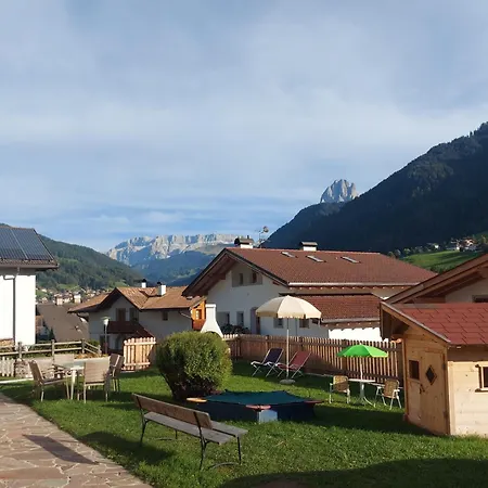 Manuela * Ortisei